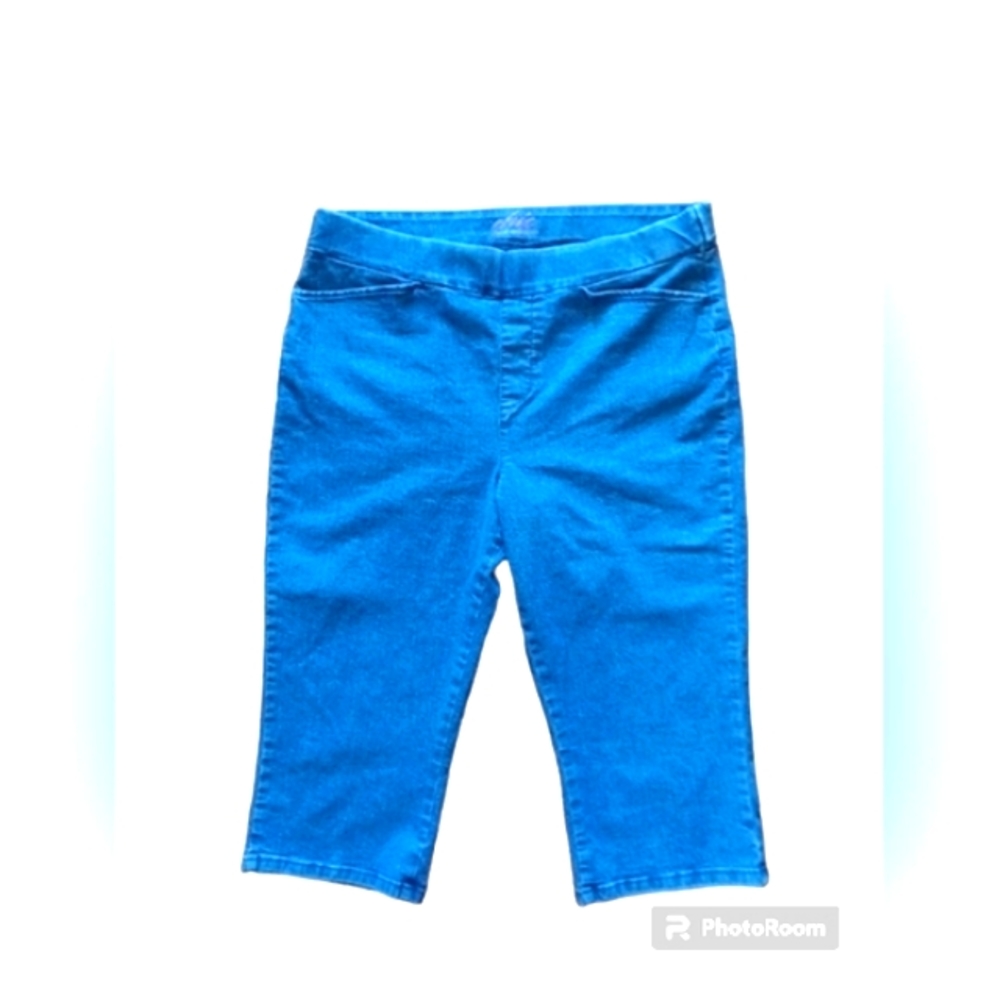 Women's Chic Classic Collection Pull On Elastic Waist Cropped Jeggings